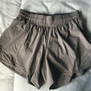 Lululemon hotty hot short